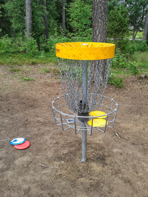 Frisbee golf