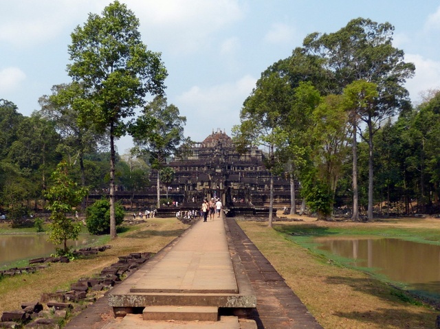 Entereing a temple